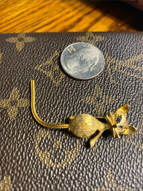 Vintage Whimsical Textured Gold Cat Pin Blue Rhinestone Eyes Articulated Tail